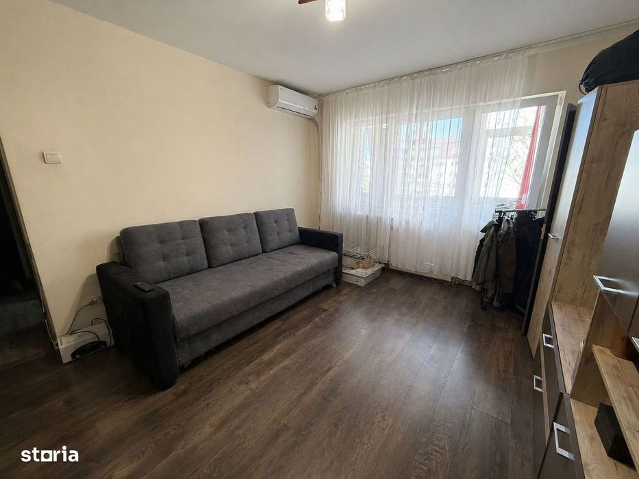 Apartament renovat 2 camere 41 mp Alexandru cel Bun 89900 euro