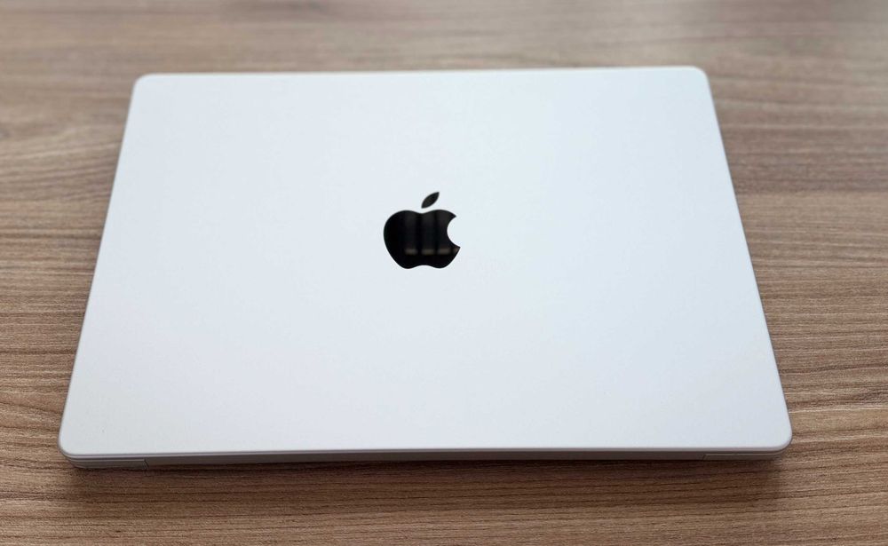 MacBook Pro 14インチ M1 Pro 16GB 512GB シルバー Apple MacBook Pro 14