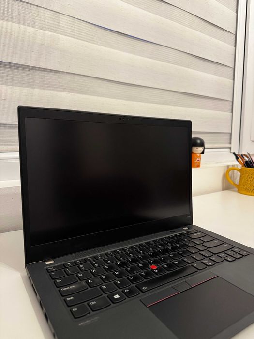Lenovo ThinkPad T14s Gen 2i / 16 GB RAM / 512 GB Storage