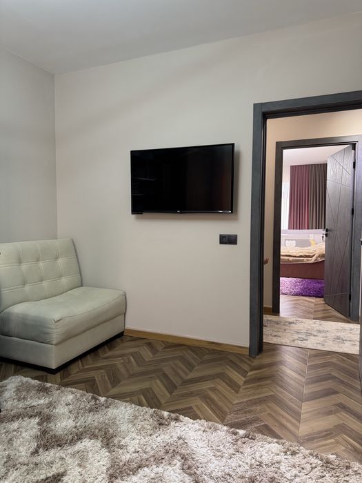 Продаётся 5 ти комнатная квартира в городе Зарафшан