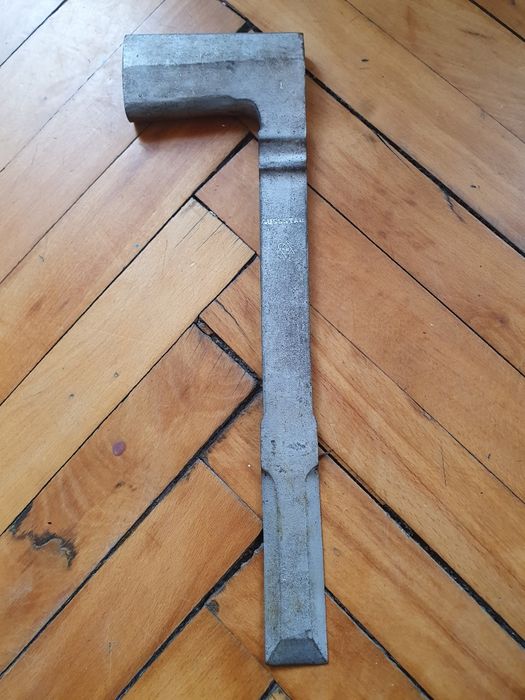 Topor pentru cioplit, dalta dulgherie, dranita, dranicer. Barda lemn