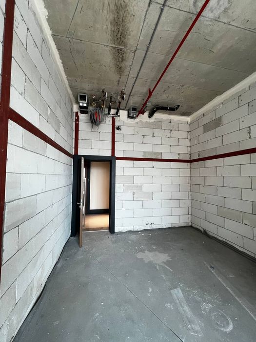 Срочно Продаётся Piramit Tower 37 кв.м Нежилое помещение