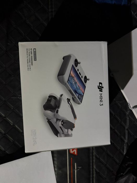 Продам дрон dji mini3