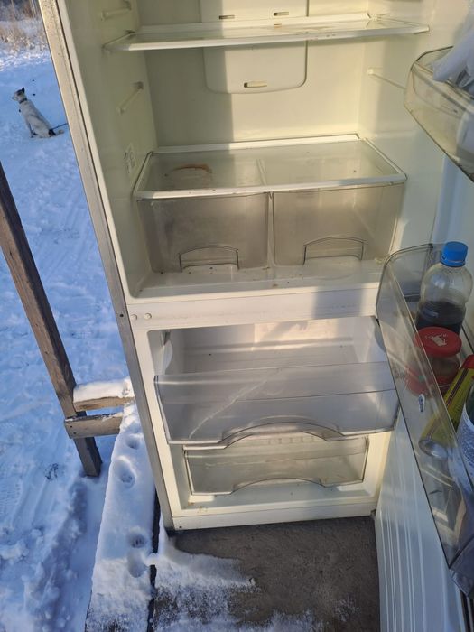 Продам хороший холодильник