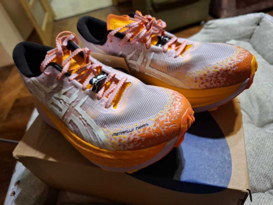 Нови маратонки за планинско бягане ASICS METAFUJI TRAIL