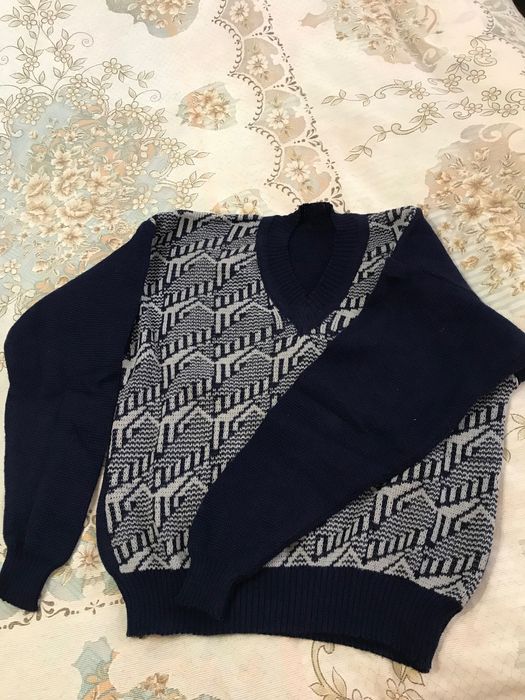 Мужские шерстяные  свитеры