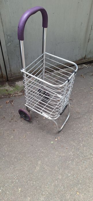 Продам тележку складную