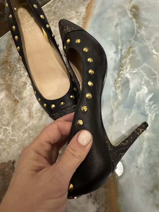 Обувки Guess 36 размер