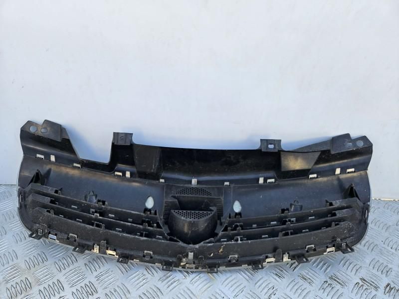 Grila centrala radiator Opel Zafira B Facelift