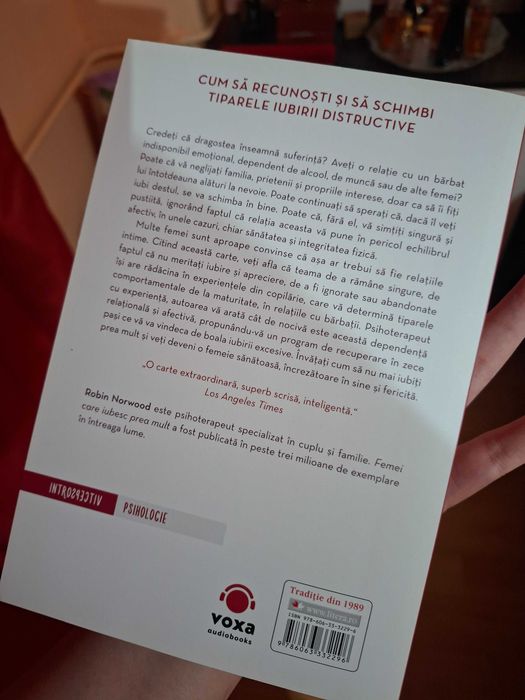 Pachet de 3 cărți. Iubire versus Neiubire / 44 de capitole despre bărbați / Femei care iubesc prea mult