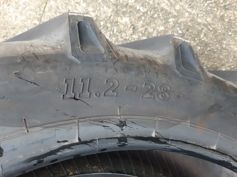 Anvelope noi 11.2-28 cauciucuri BKT cu 8PR livrare rapida tractor