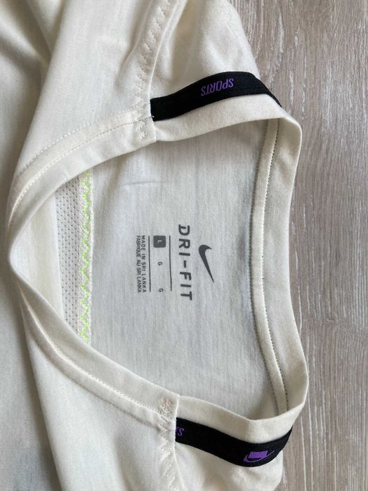 Найк Nike Dri Fit мъжка тениска размер L