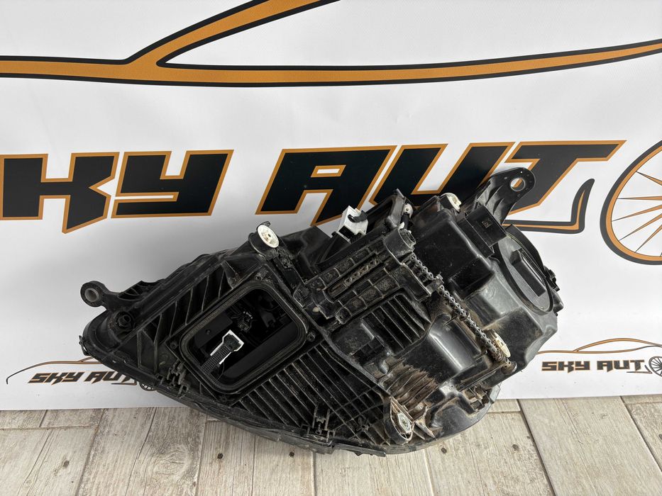 Far dreapta multibeam led Mercedes GLE W167 facelift cod A1679068409