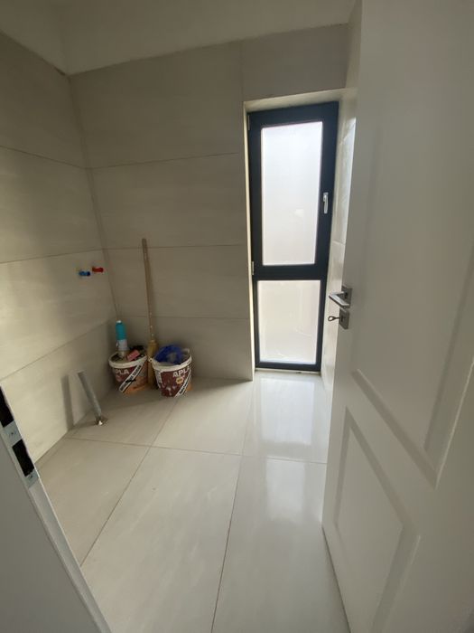 Curățenie în scări de bloc,birouri și întreținere spații verzi!!!