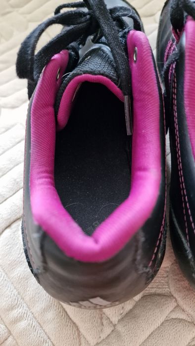 Кроссовки женские