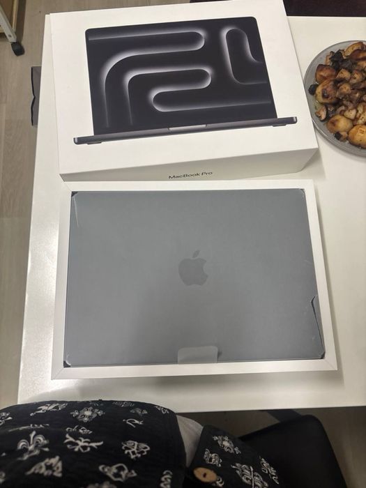 Macbook pro M4 Max! 64gb