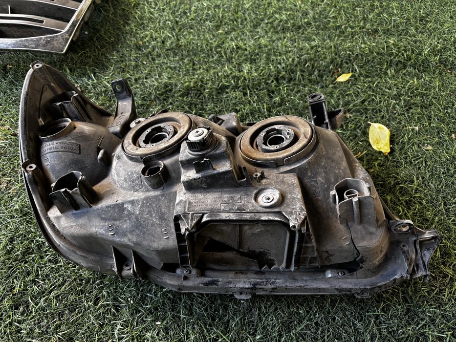 Land cruser 100 решотка, фары левые