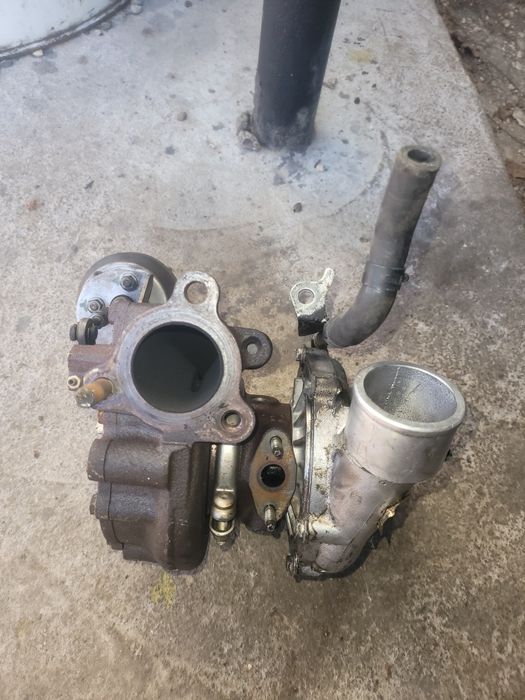 Турбина авенсис 2.2 177кс