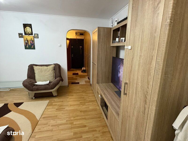 1 Decembrie 1918, metrou 10 min., Ozana str. Fetesti