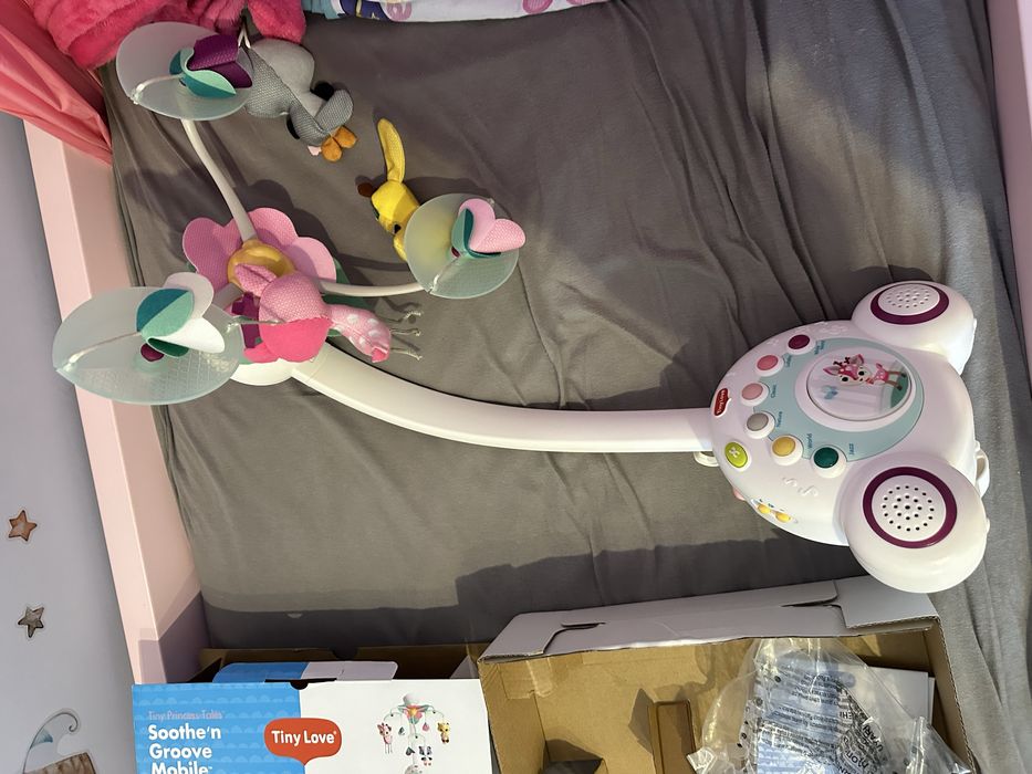 Въртележка за кошара - tiny love