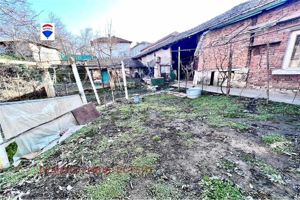 Продава се Къща в с. Кошов, Област Русе - 180 кв.м за 139 €/кв.м - Снимка #2