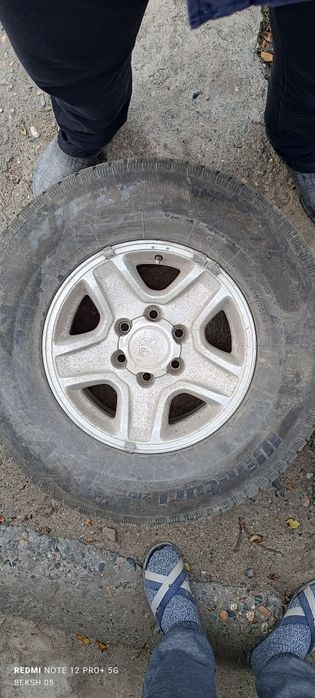 Продам 4 зимние колеса с дисками!!!