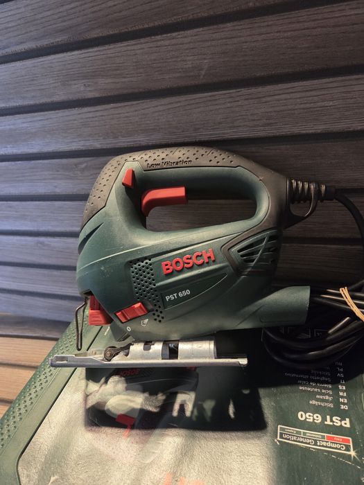 Fierăstrău pendular Bosch PST 650, 500W, cu cutie originală