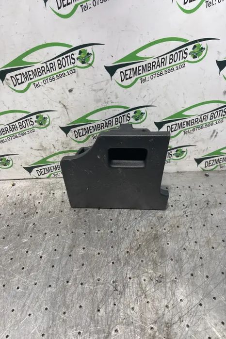 Sertar compartiment 655 857 919 Skoda Scala 2020