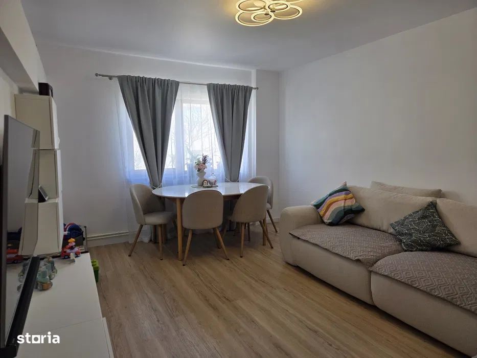 Soveja stradal-apartament 3 camere finisat modern — fotografia 1