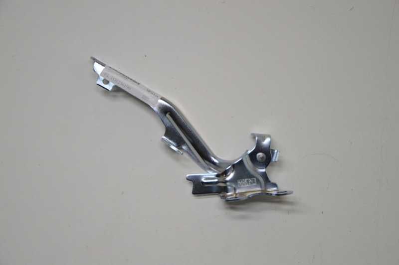 Петля капота на Toyota Venza 09-11/Тайота Венза 09-11