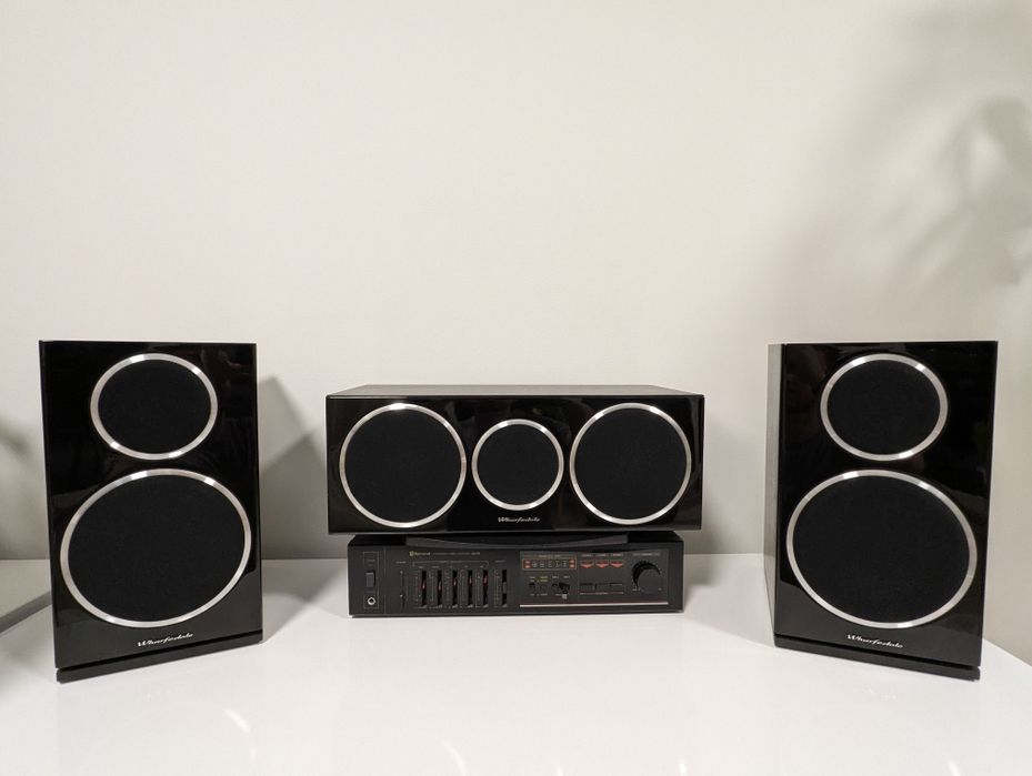 Boxe Wharfedale Diamond 225 + boxă centru Diamond 220C