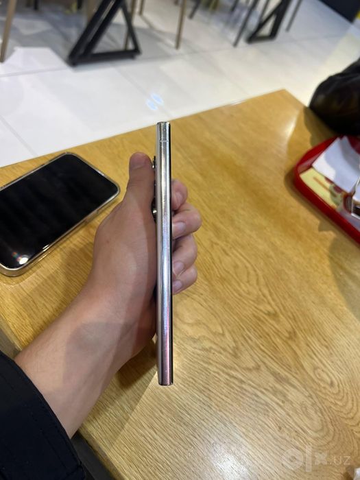 S23 Ultra 12/256