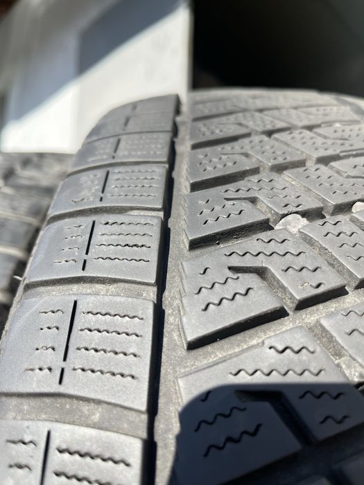 2 бр. гуми за бус 205/65/16C Lassa DOT 2022 6,5-7 mm