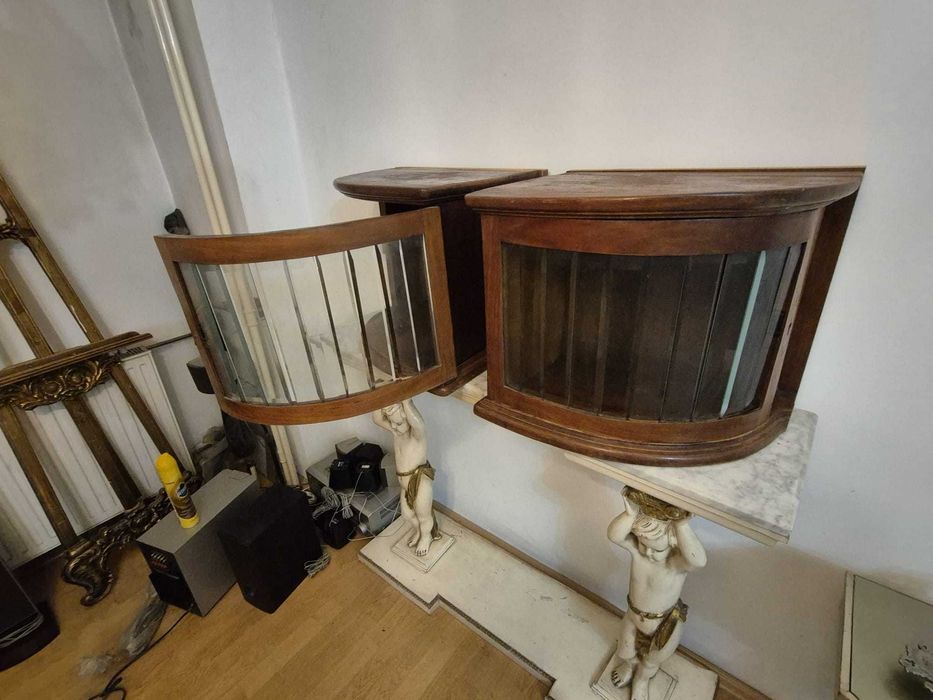 Bar de colt suspendat