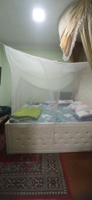 Продам участок5 комнатная с басейном