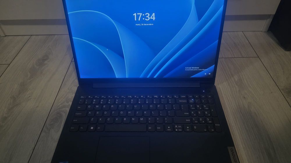 Laptop lenovo IdeaPadSlim