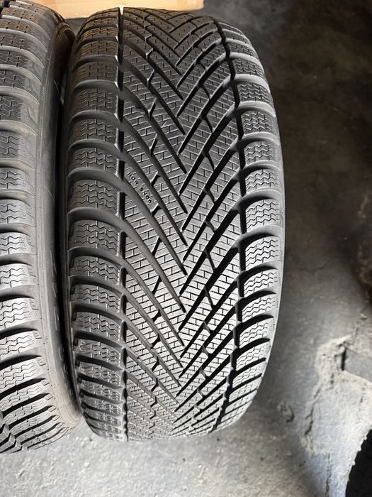 4 anvelope iarna 215/50/17 Pirelli 7.5-8.5 mm DOT 2020!