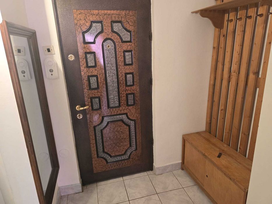 De inchiriat apartament cu o camera