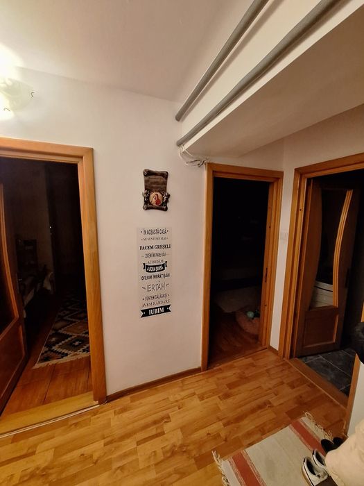 Apartament cu 3 camere
