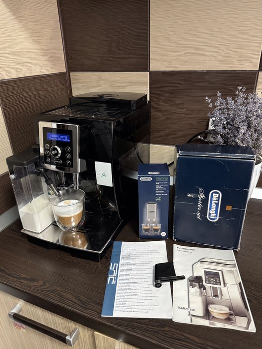 DeLonghi  Cappuccino espressor expresor cafea boabe cu carafa lapte