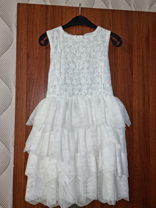 Нарядное платье140 см рост