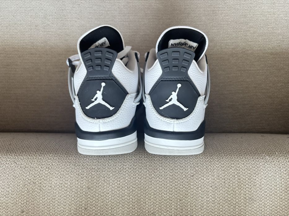 Jordan 4 Military Black
