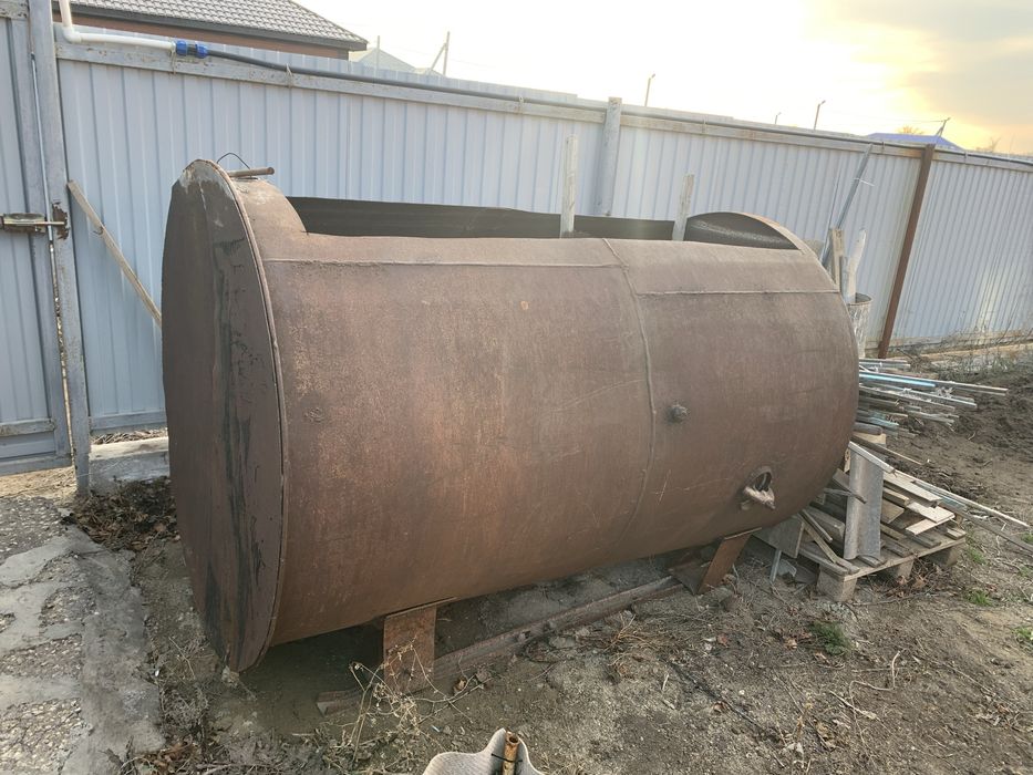 Продам емкость для воды