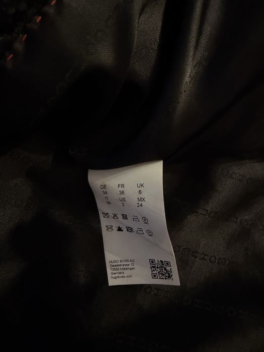 Черно палто HUGO