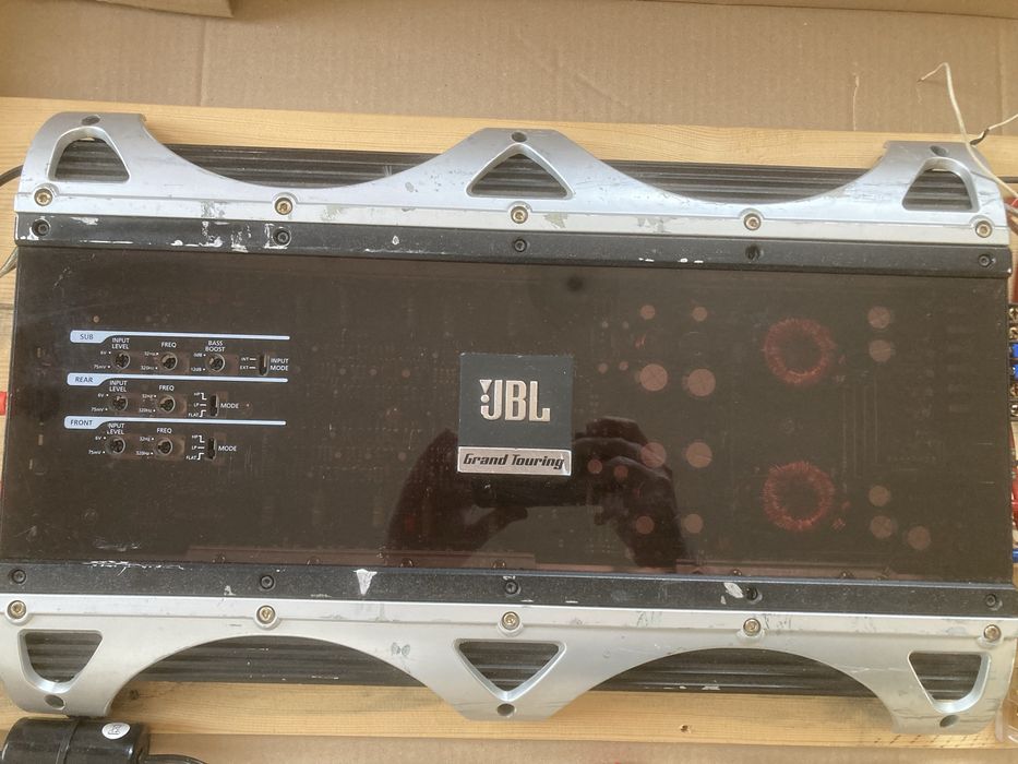 Усилвател за кола