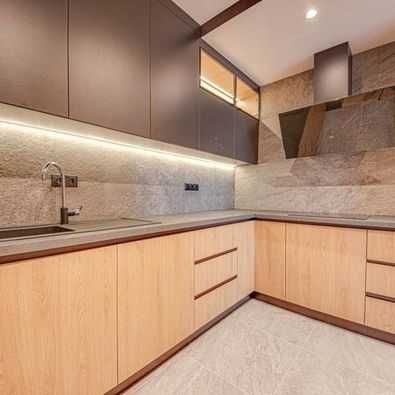 Продаваме Тристаен Апартамент В Красна поляна 1