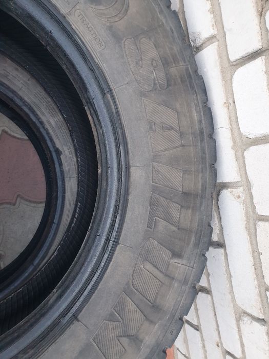 Продам шины 4 штуки