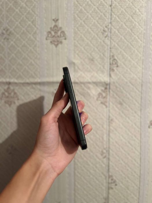 Продам срочно iPhone 15 Pro 256GB