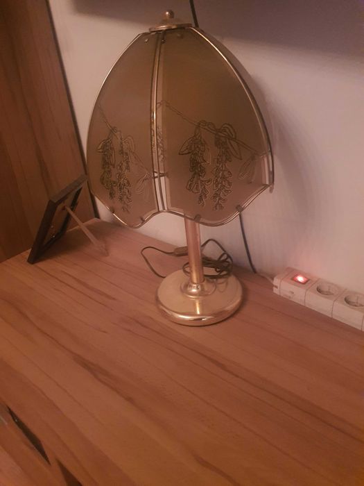 Vand set candelabru-veioza vintage, in stare buna.
