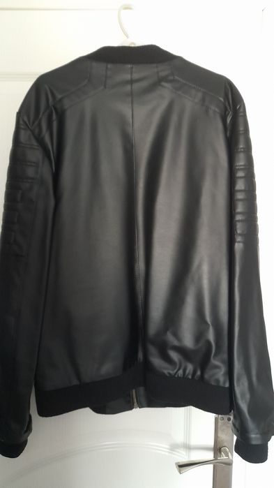 Кожено яке М размер